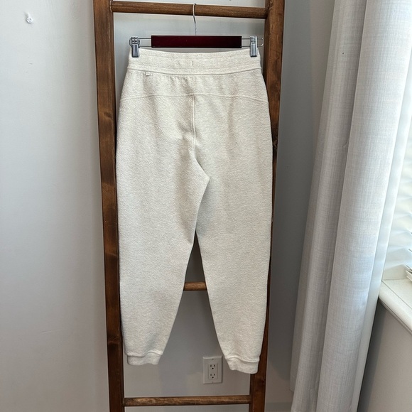 Lululemon Ribbed High-Rise Jogger 25" *7/8 Length - Picture 7 of 12